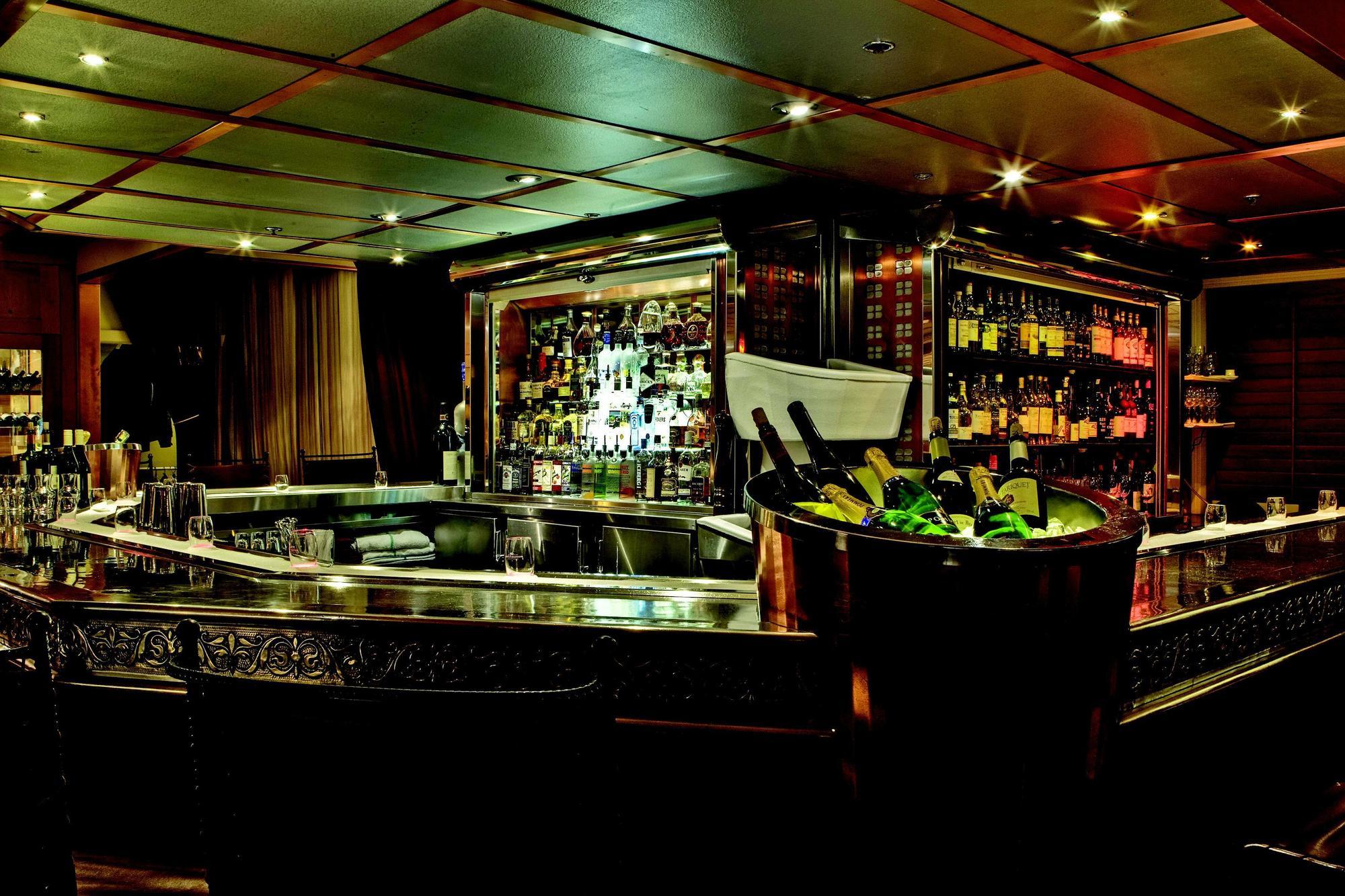 The Listel Hotel Whistler Restaurant foto